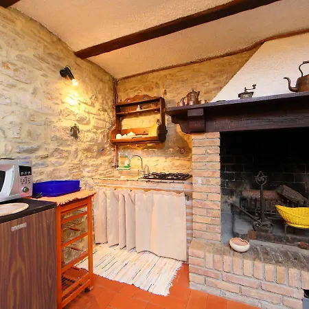 Apartamento Locazione Turistica Fortunato-3 *